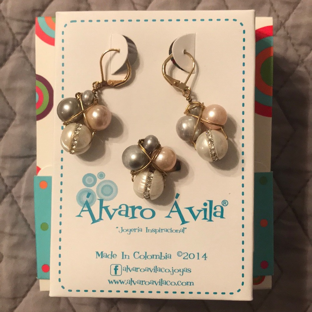 Fashion Jewelry: Earrings + Ring Set